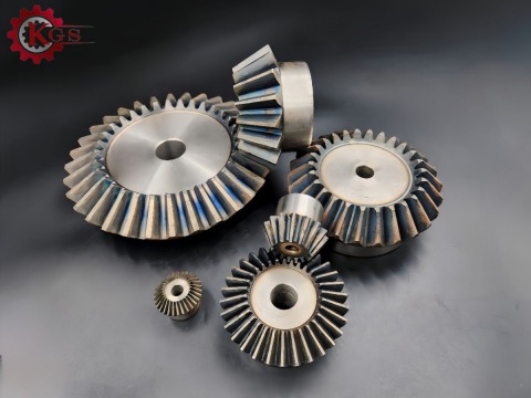 เฟืองดอกจอก เฟืองดอกจอก